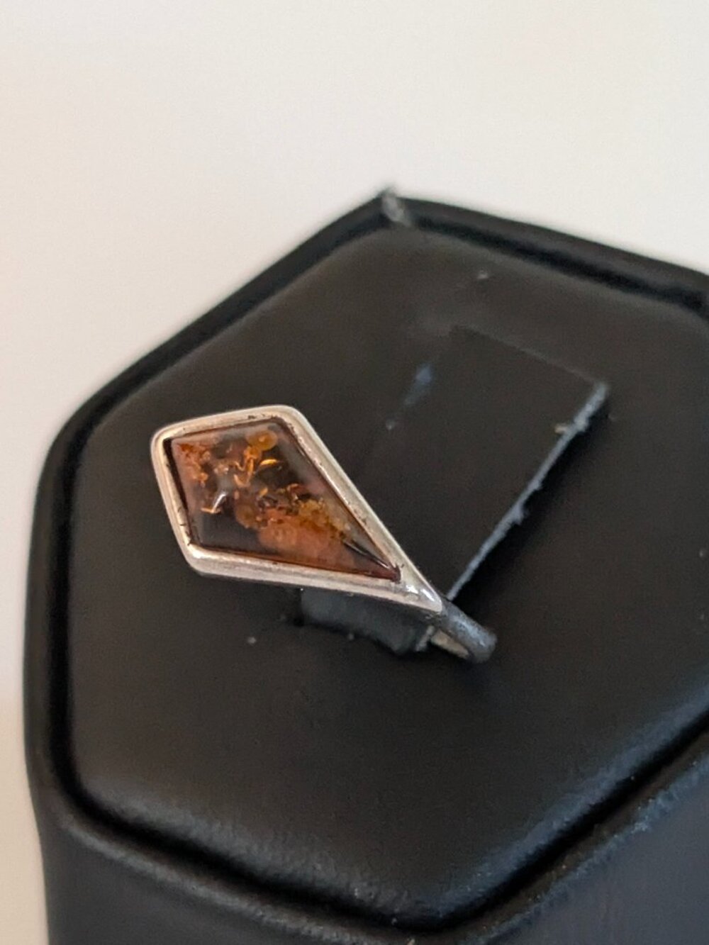 Vintage Artisan Modernist Triangular Amber 925 Poland Sterling Silver Ring